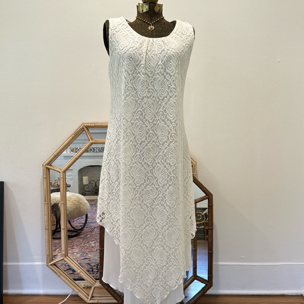 Chico’s Dress Lace Angled Hem Sleeveless Cream Color Sz 1  (or Size M/8) NWT